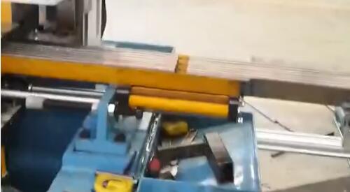 定制型全自動切管機(jī)流水線生產(chǎn)視頻